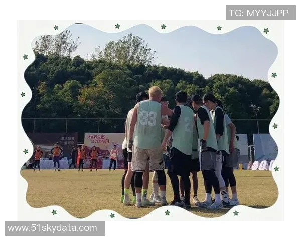 广州飞盘队团队协作引发热议球员间默契与争议的碰撞